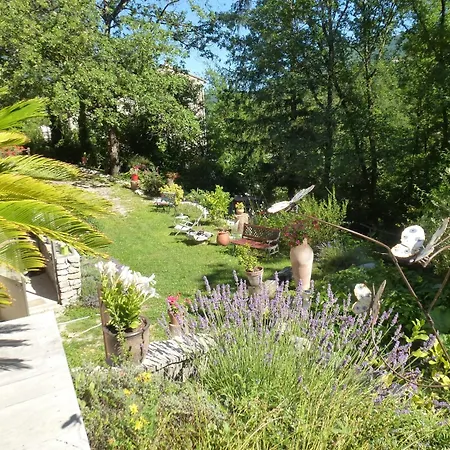 D'hotes De Charme Le Temps De Vivre Bed & Breakfast
